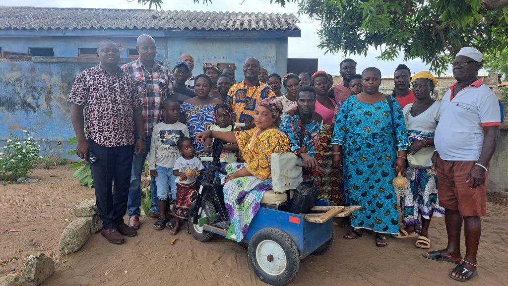Cérémonie de lancement des travaux de démolition et de reconstruction de la latrine publique de Dégbénou à Aného